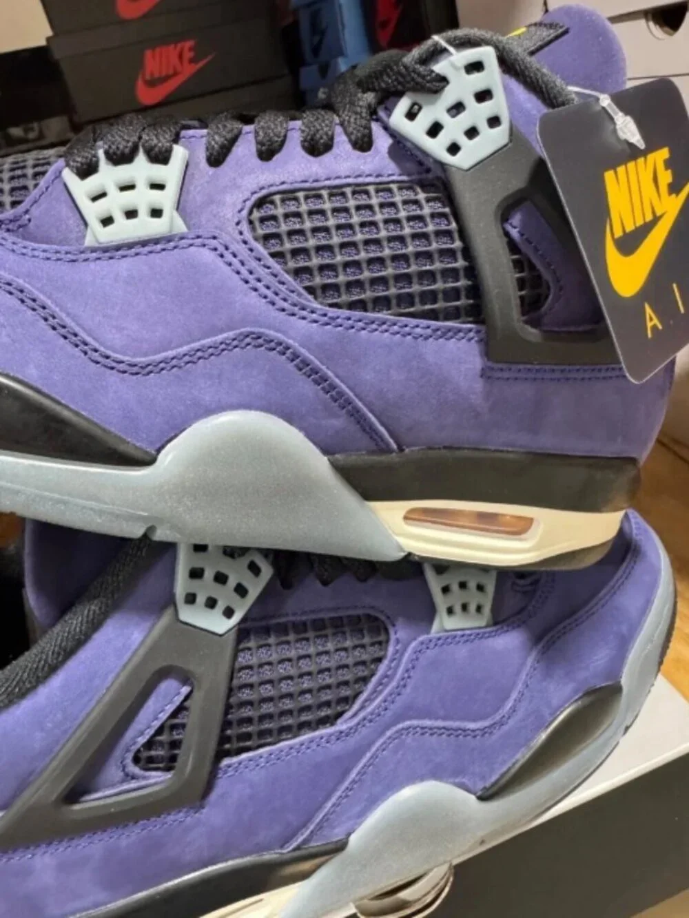 Air Jordan 4 Retro 'Lakers' BRAND NEW